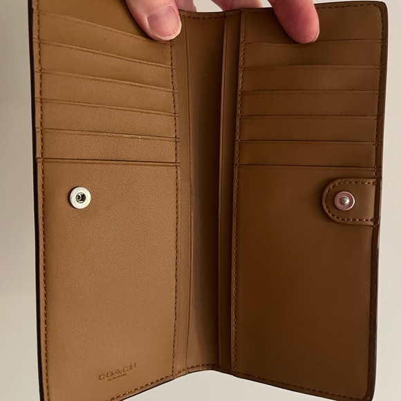 New coach wallet (no tags) popcicle print - Picture 2 of 3